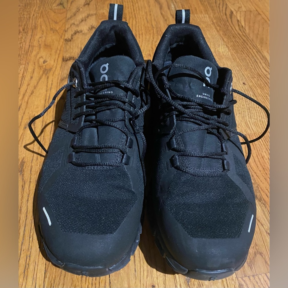 Waterproof On Cloud 5 - women size 10